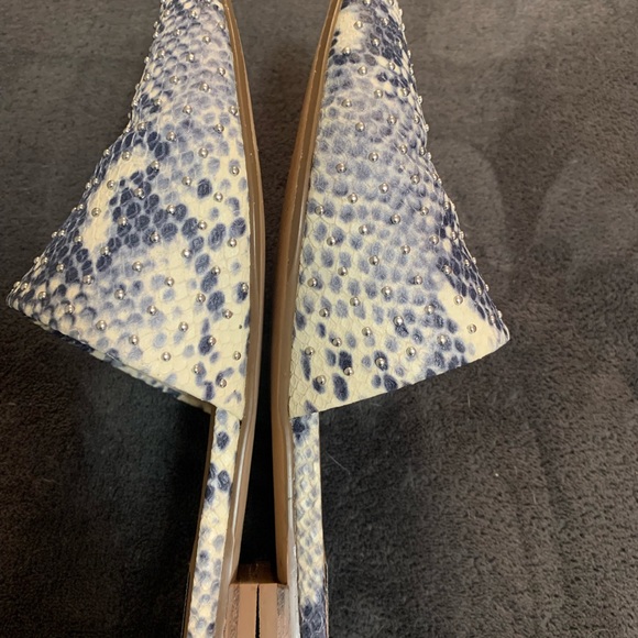 Steve Madden gray  Snake Print Women's Mules. - Picture 5 of 9